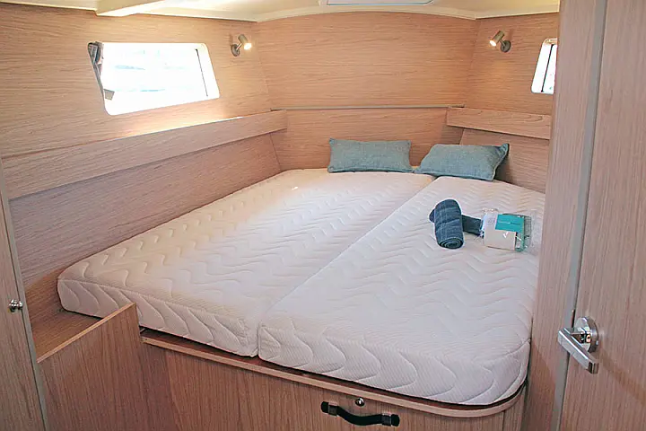 Oceanis 41.1 (2 Heads) - 