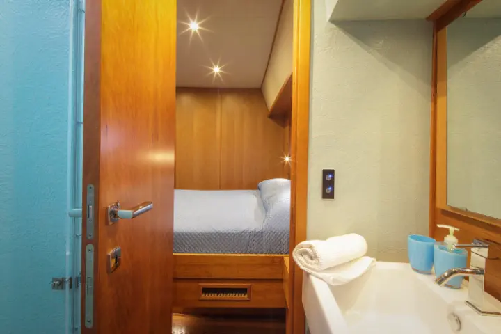 Lobfish 57 - MY Baby Blue - Lobfish 57' - July 2014