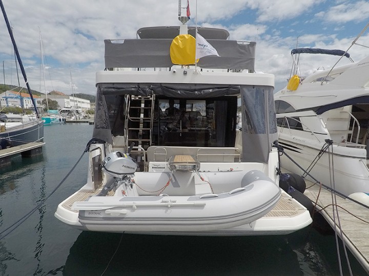 Beneteau S Trawler 47 Ocean Dreamer Joystick Controller Jet Ski Option With Extra Charge Sales Yacht Details Mola Mola