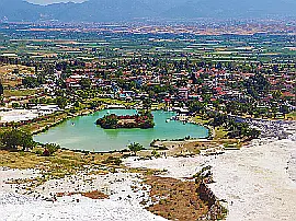 Hot Air Balloons in Pamukkale