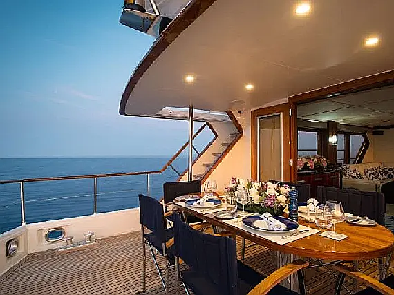 Gentleman's Motor Yacht (Stalca)