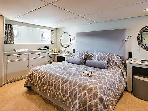 Gentleman's Motor Yacht (Stalca)